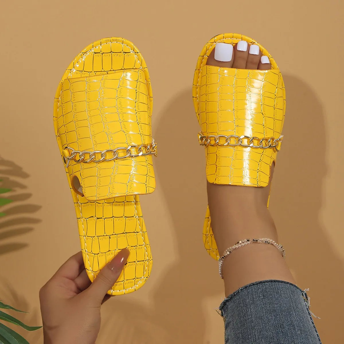 Fanya™ Luxe Chain Comfort Slides